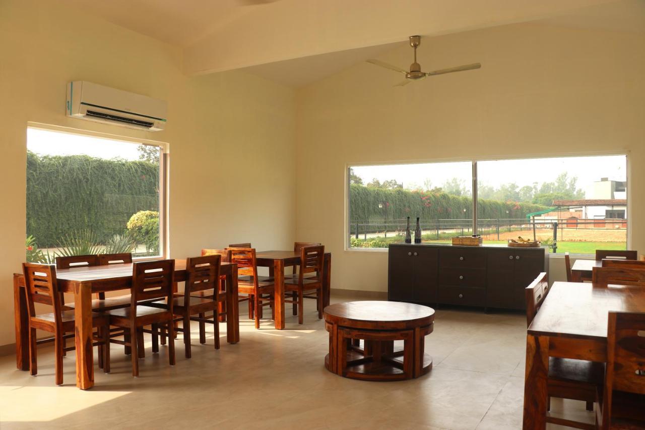 Vrindāvan The Bageecha B&B 외부 사진