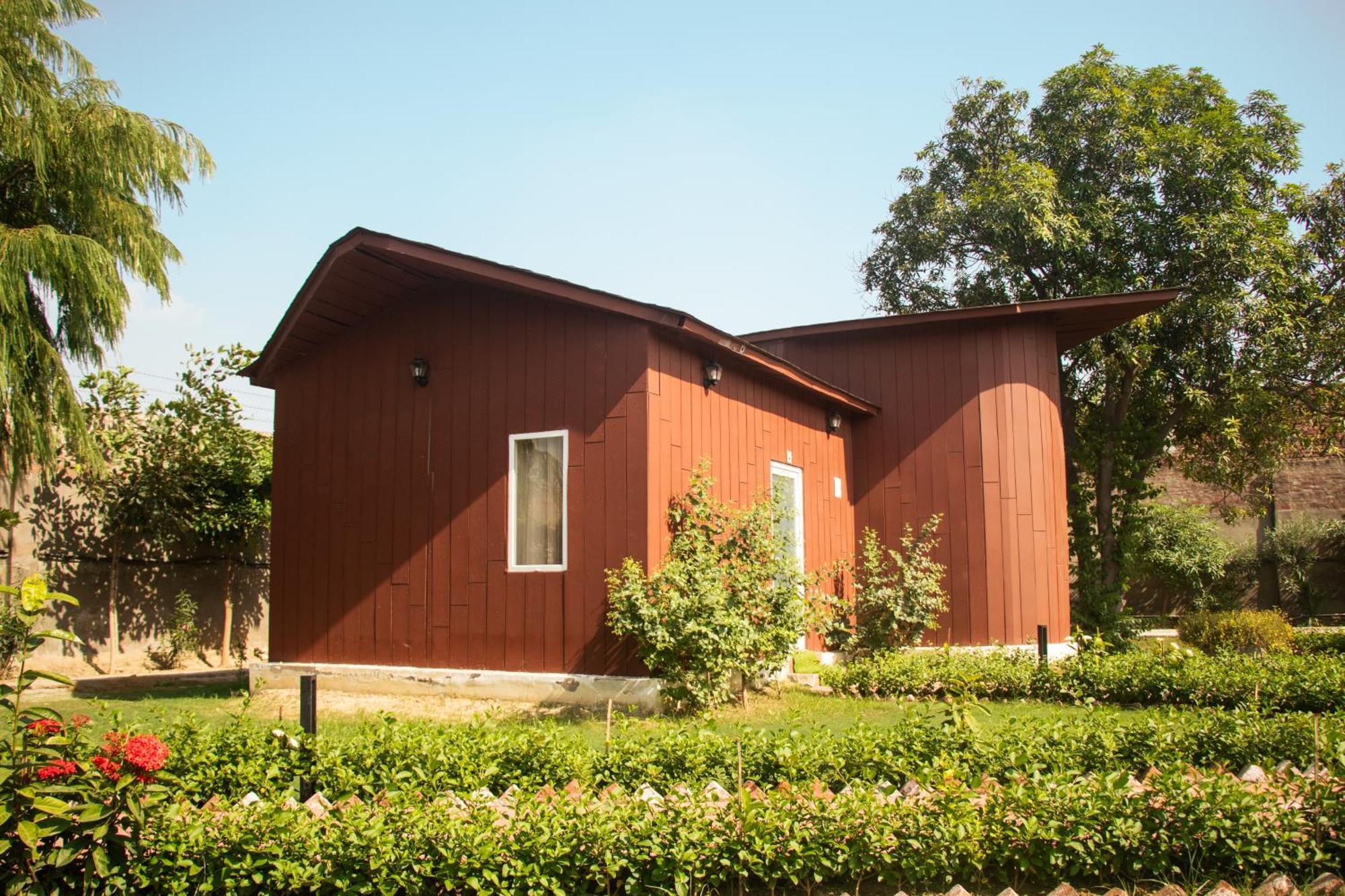 Vrindāvan The Bageecha B&B 외부 사진